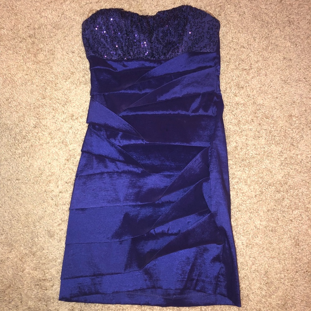 Mini dress